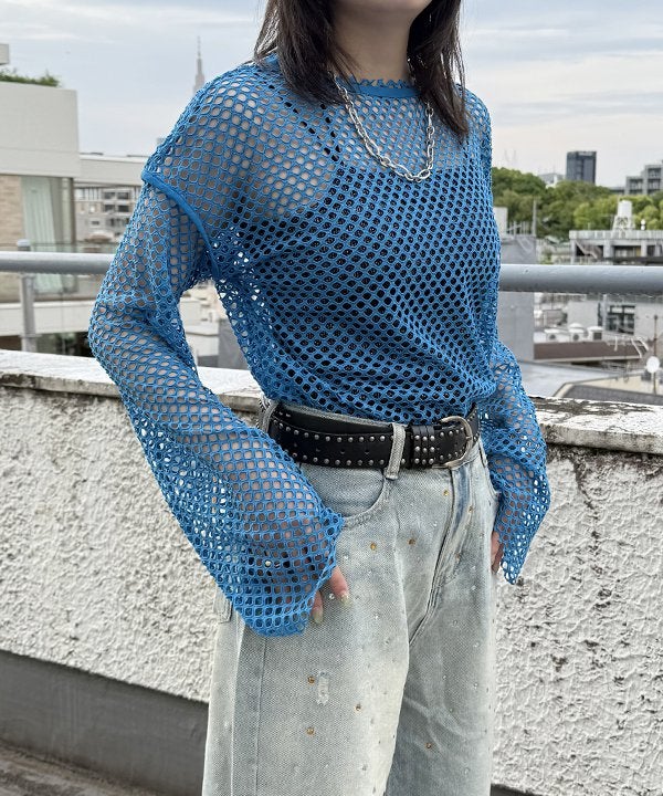 ブルー