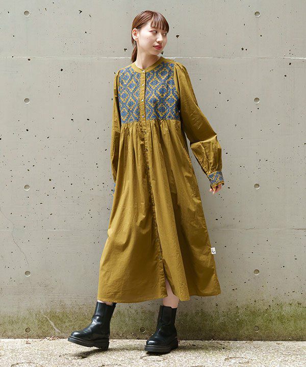 スェーデン刺繍額箱あり スェーデン刺繍額箱あり - メルカリ