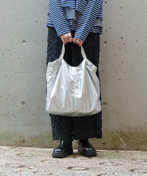 程よい大きさ中綿トート | AS KNOW AS オンラインショップ