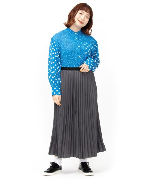 ベージュ