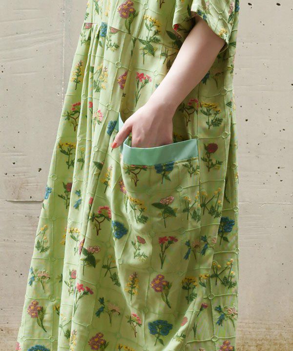 新品タグ付 2018ss IENA アサ/VIS デザイントップス カーキ IENA（イエナ）の「アサ/VIS デザイントップス◇（シャツ/ブラウス