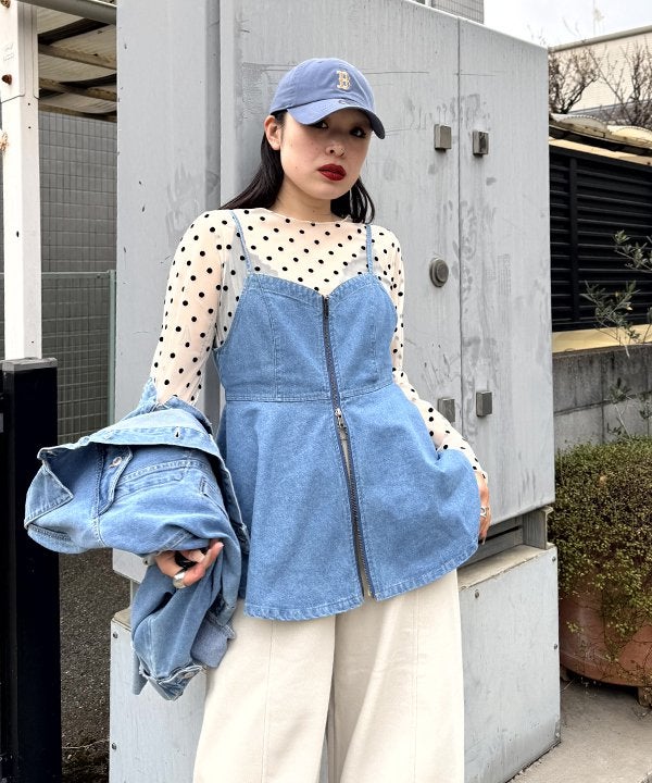 ブルー