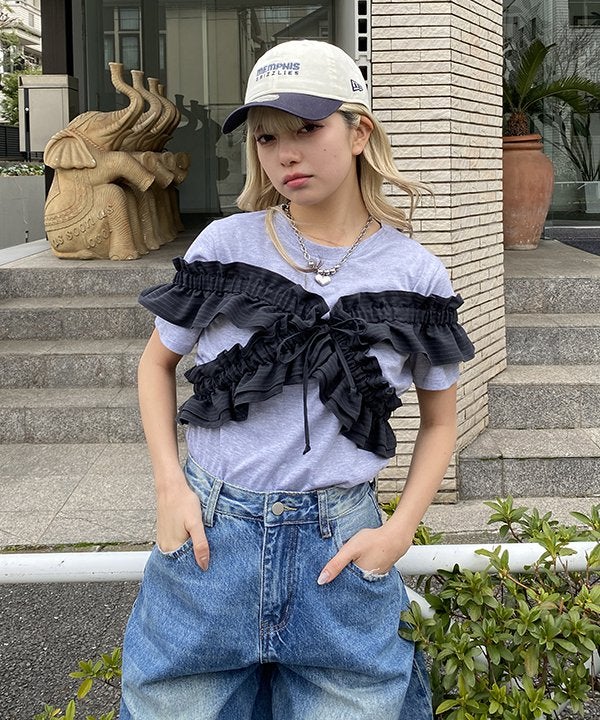 peu pres フリルトップス The April Capsule is online NOW 🤍 @juliaberolzheimer wears the