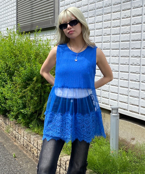 ブルー