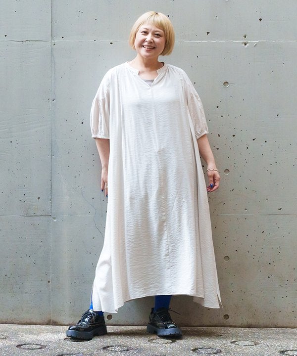 45R大幅値下げ中　 大幅値下げ中　アルルのざっくりビッグセーター ブラウン AZUL BY MOUSSY | 格上げ ダブルネックデザインニットトップス (ニット