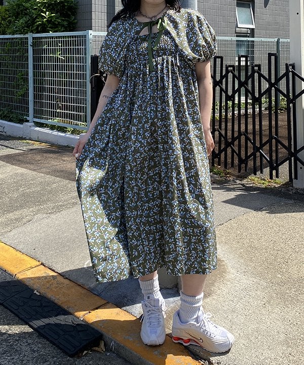 グリーン