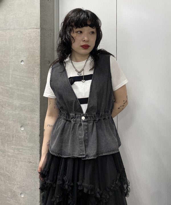 ブラック