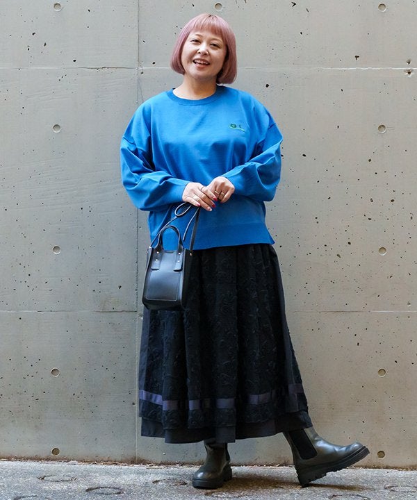 ブルー