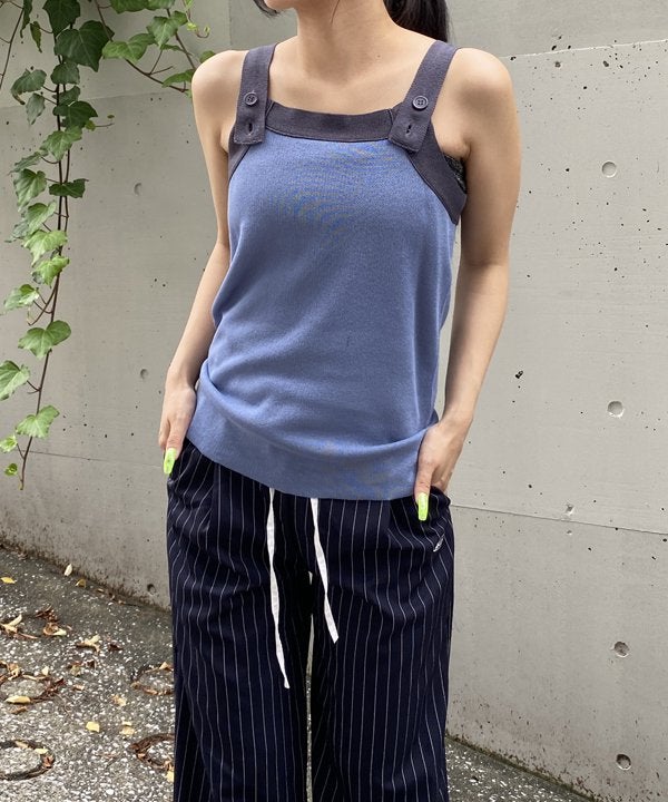 ブルー