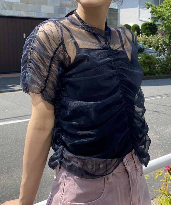ブラック