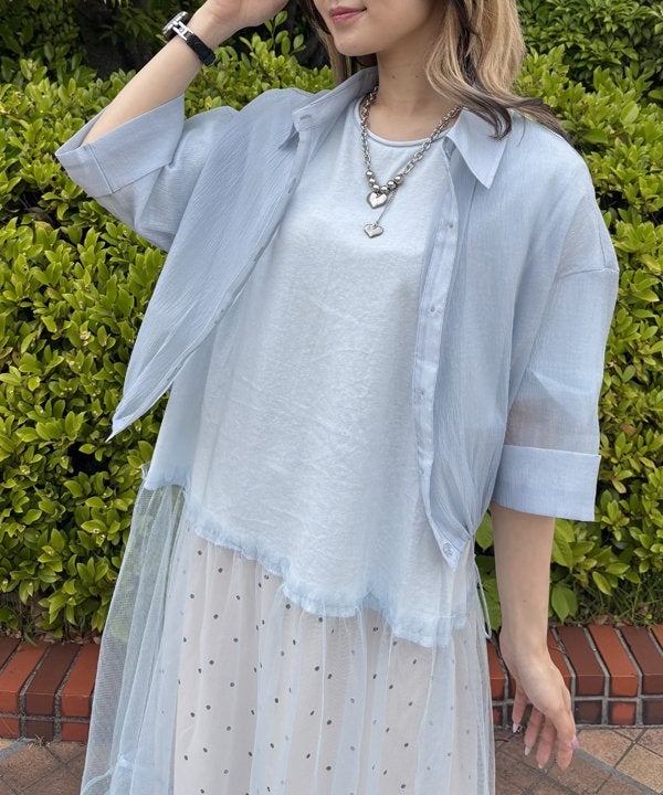 ブルー