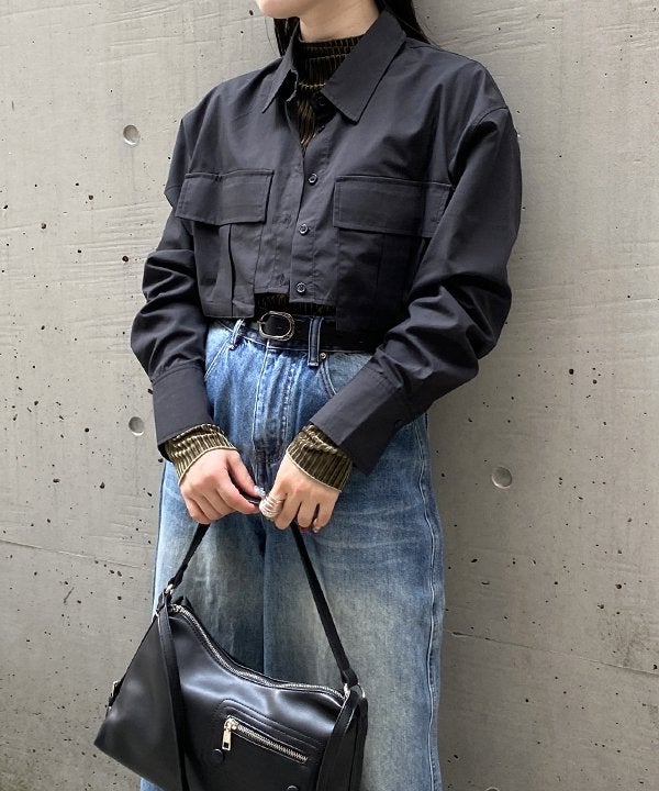 ブラック