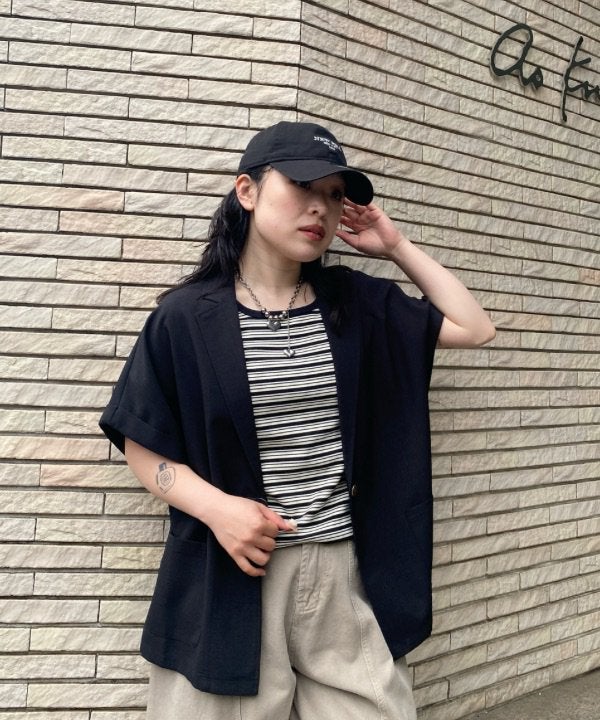 ブラック