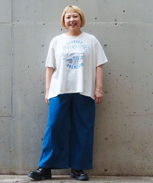 ブルー