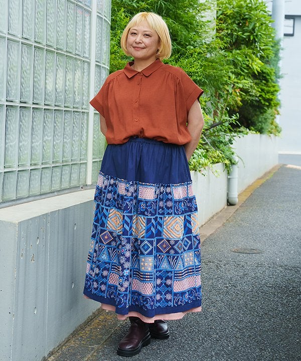 ネイビー