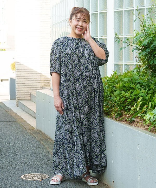 ネイビー