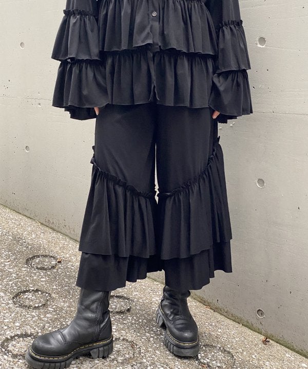 ブラック