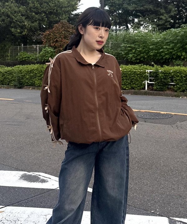 ブラウン