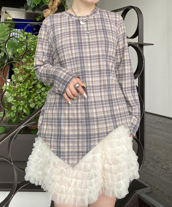 ベージュ