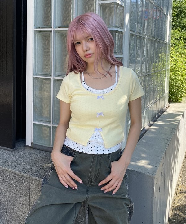 イエロー
