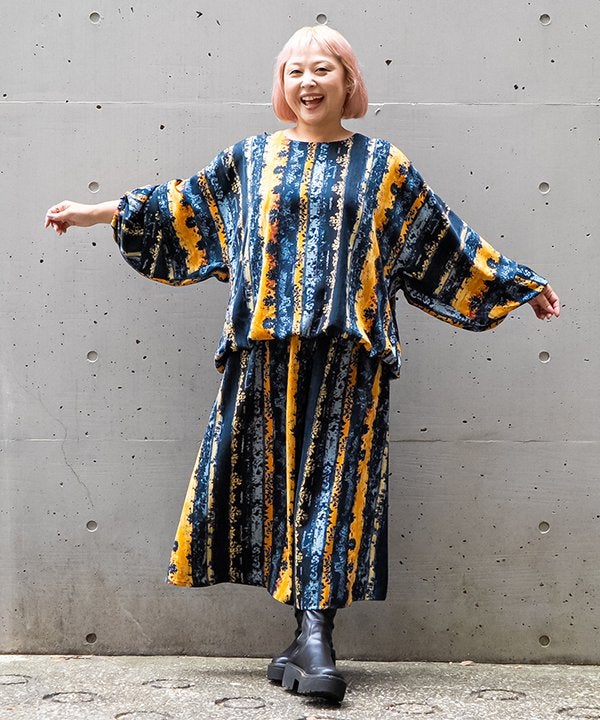 ブルー