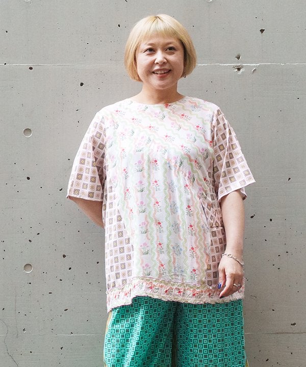 ピンク